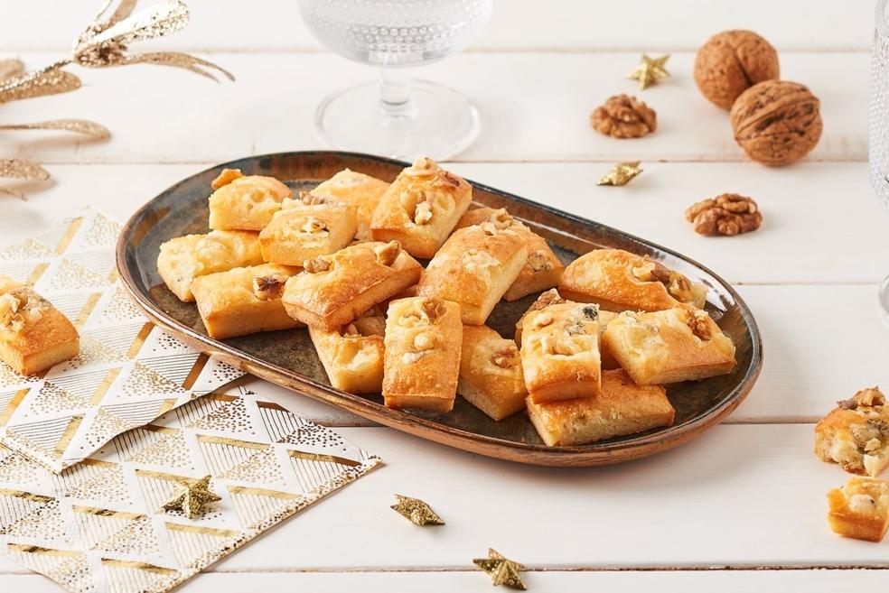 Financiers au morbier et noix