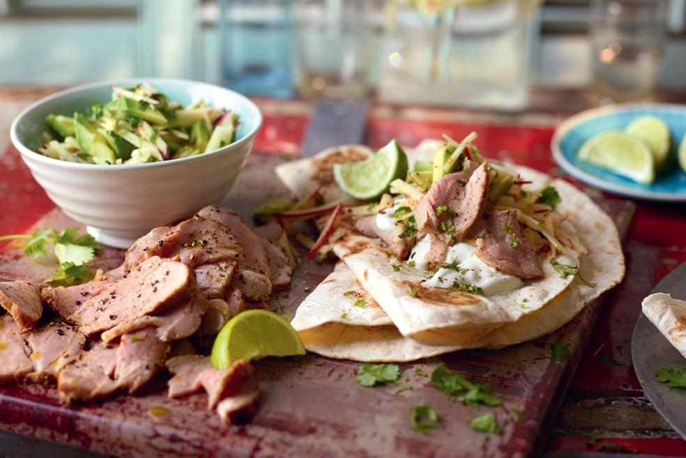 Tortillas au porc et salade d’avocat