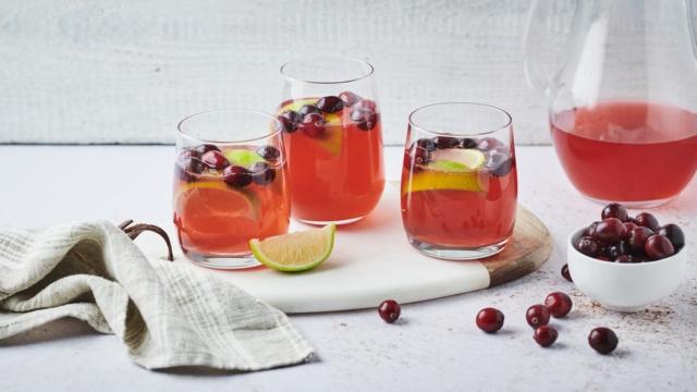 Cocktail vodka, citron vert et cranberries