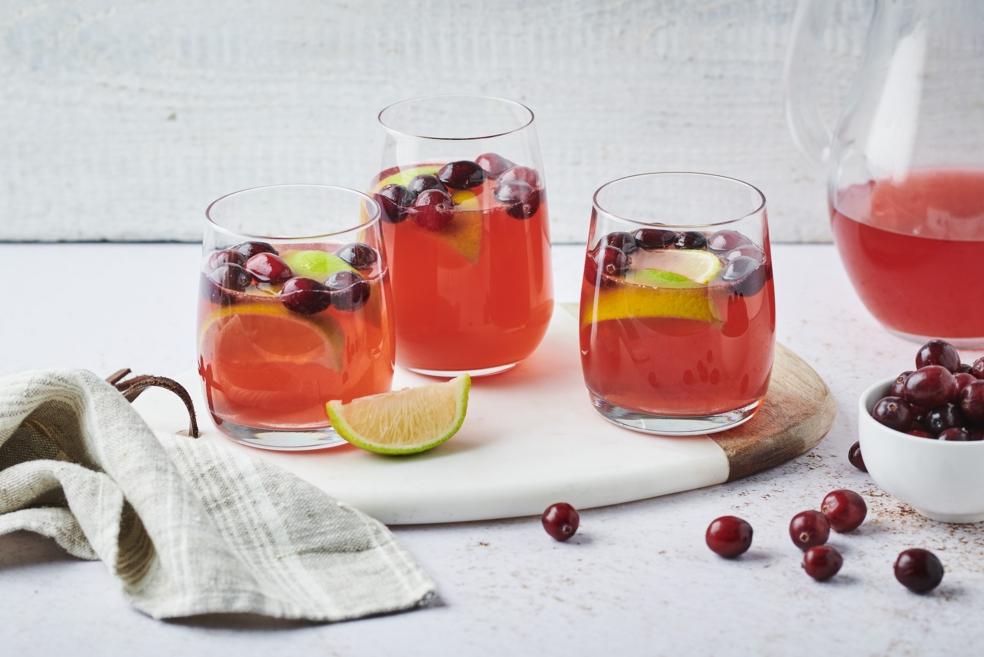Cocktail vodka, citron vert et cranberries