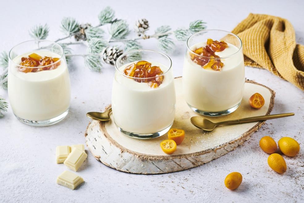 Mousse au chocolat blanc et compotée de kumquats