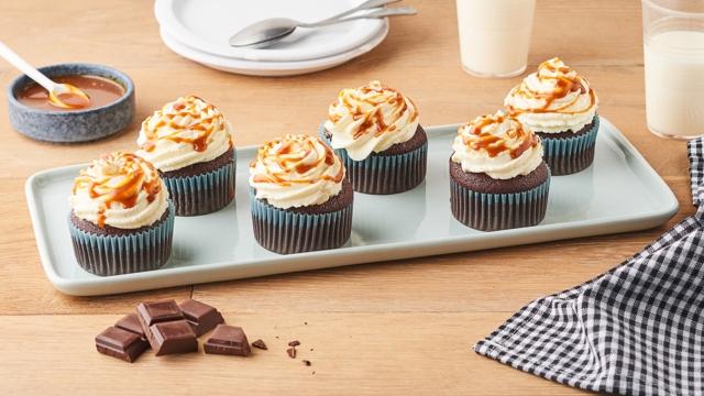 Cupcakes au chocolat et coulis de caramel au whisky