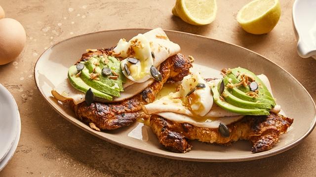 Smashed croissant toast