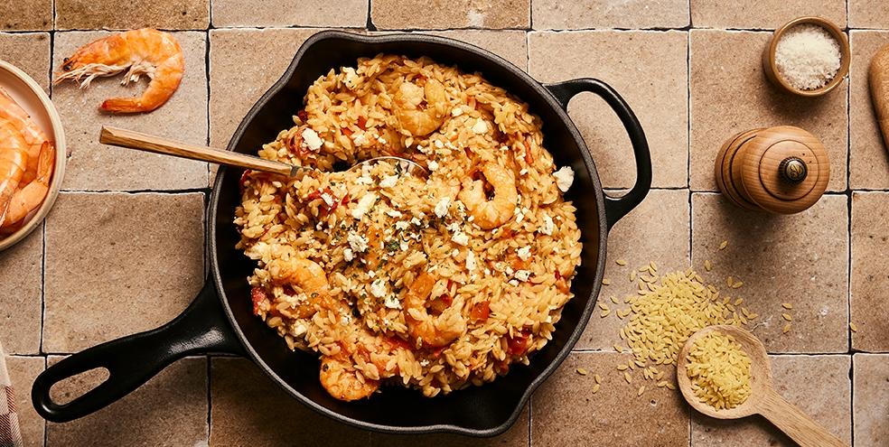 Risoni aux crevettes, tomates et feta
