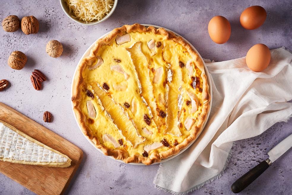 Quiche à la dinde, brie et noix