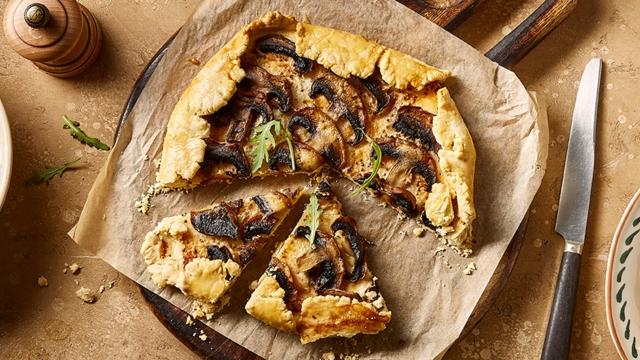 Tarte rustique aux champignons et fromage frais