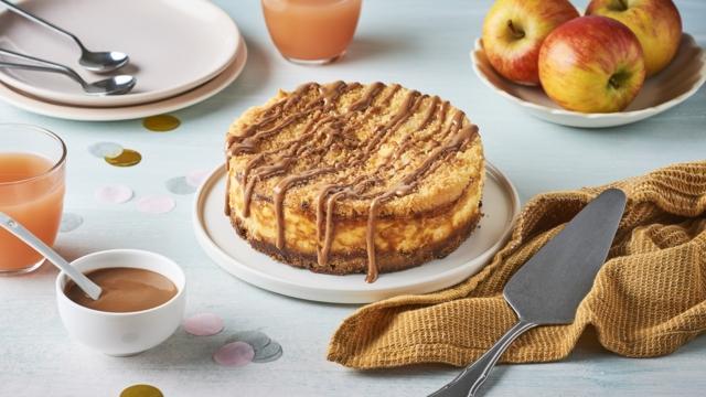 Crumb cheesecake pommes et caramel au beurre salé