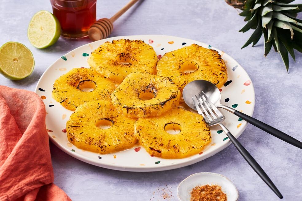 Ananas rôti piment et miel
