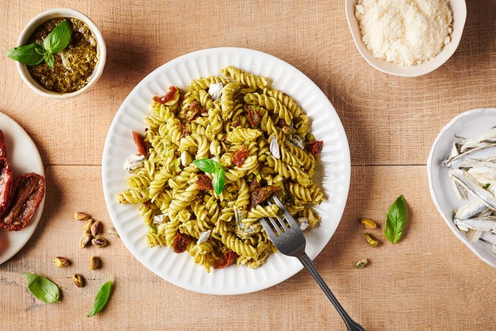Pâtes aux anchois et à la pistache