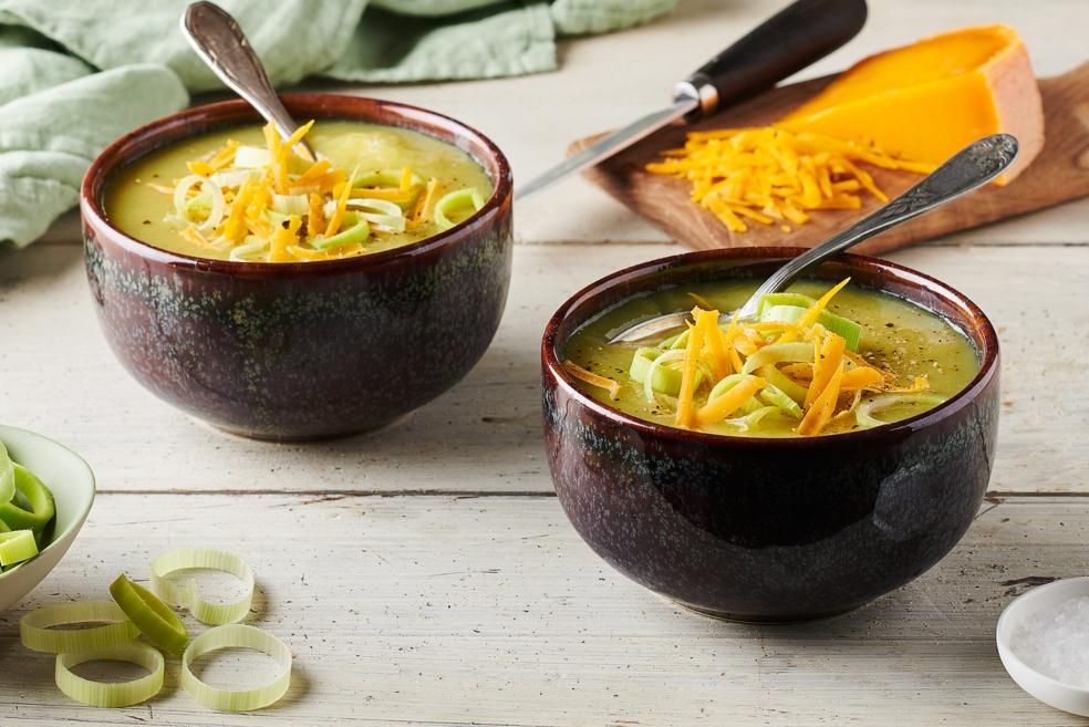 Soupe de poireaux, pommes de terre, mimolette