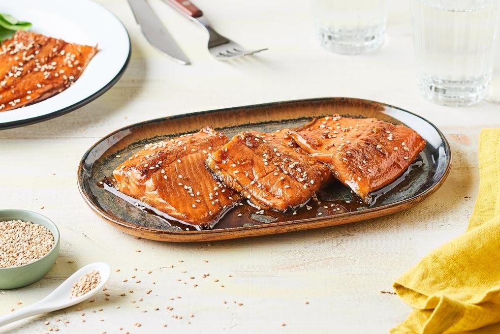 Pavé de truite laqué au miel et sésame