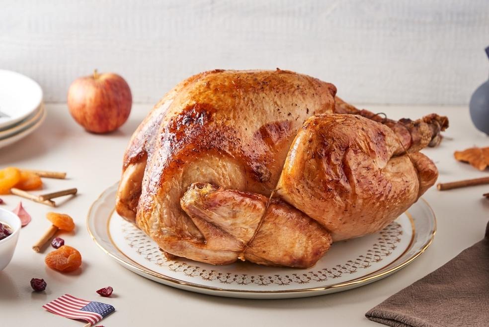 Dinde de Thanksgiving, sauce canneberges