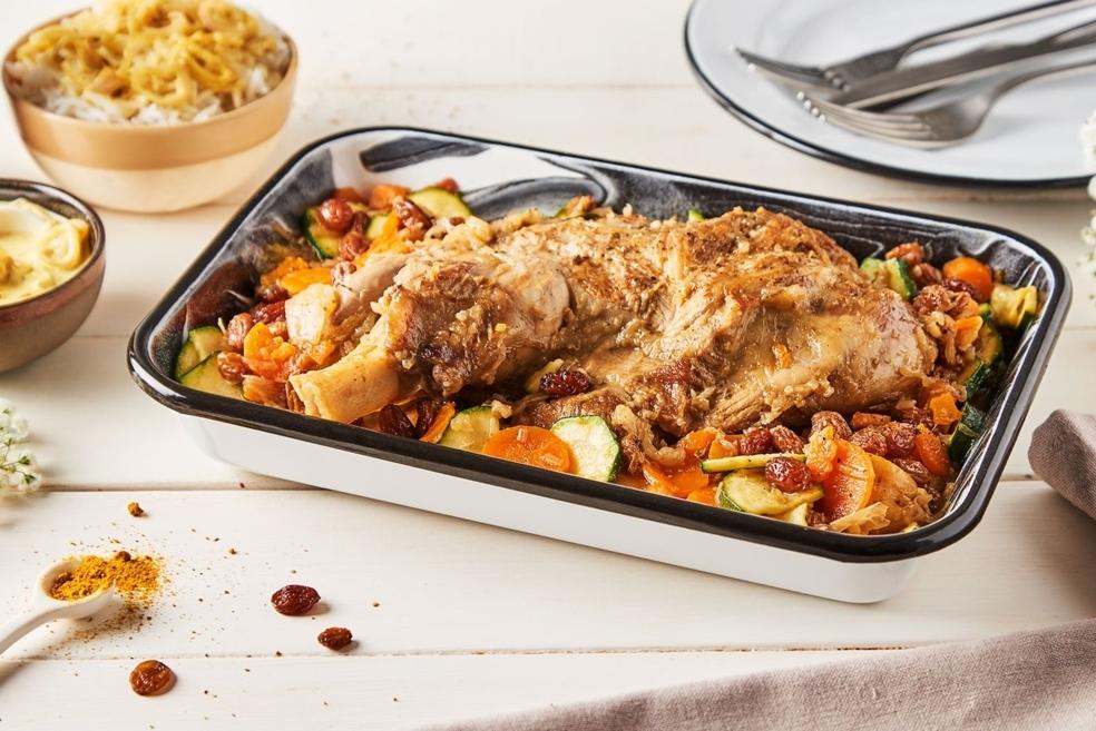 Épaule d’agneau aux raisins, riz parfumé au curry