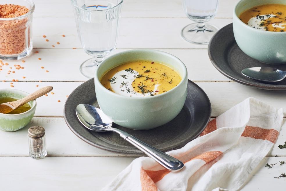Soupe de lentilles corail, pommes de terre et carottes