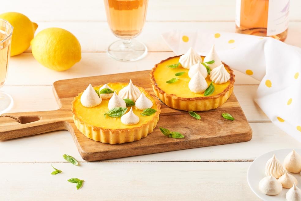 Tartelettes au citron, basilic et meringues