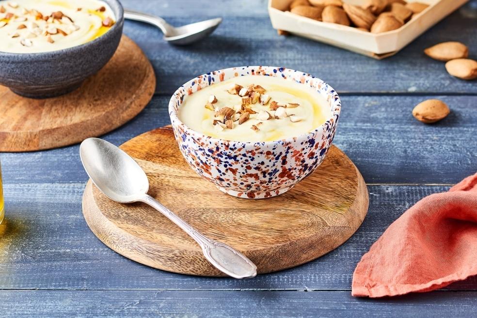 Soupe froide andalouse d'amandes mondées - Ajo Blanco