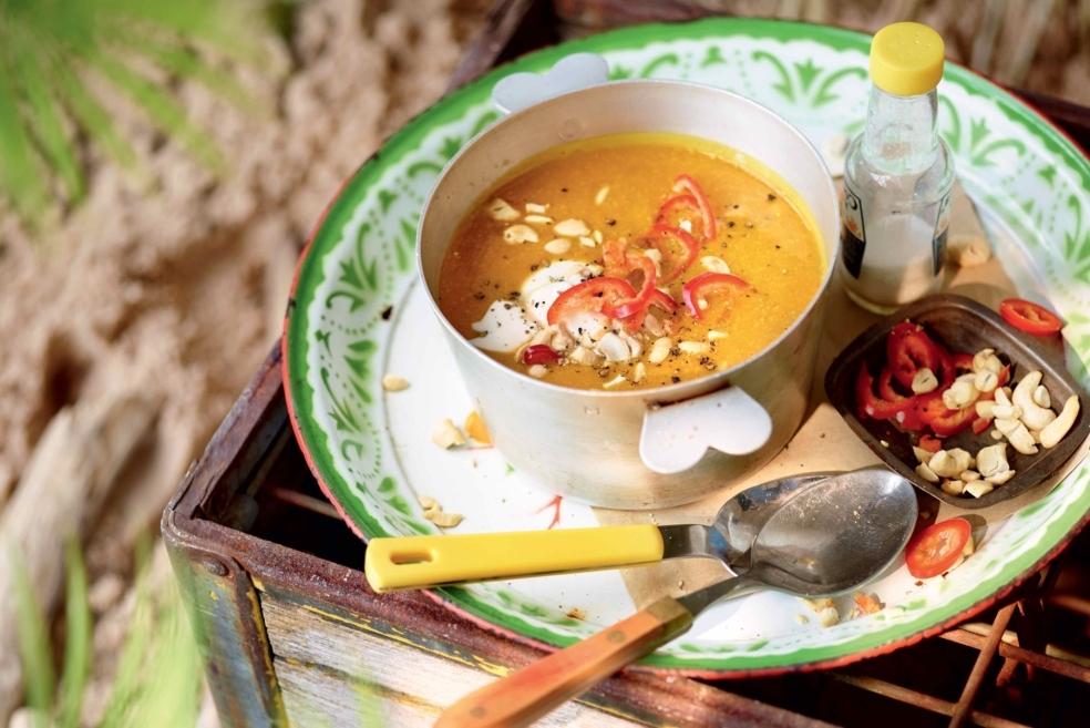 Soupe épicée de pommes de terre et noix de cajou