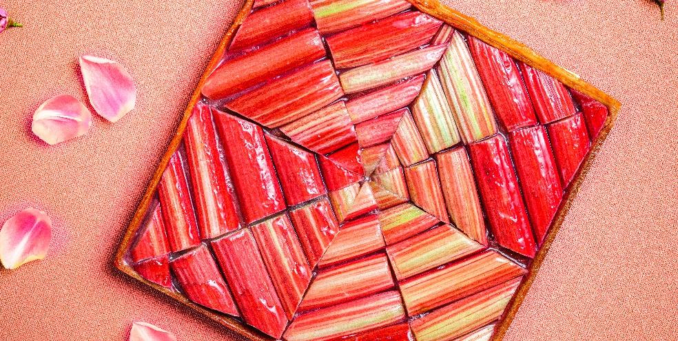 La rhubarbe-fraise géométrique