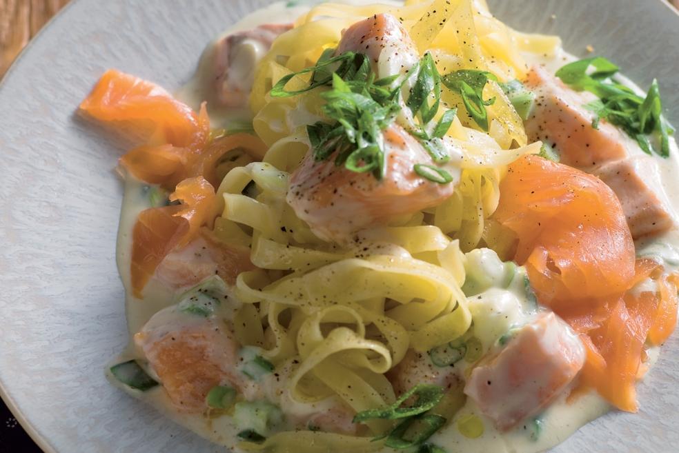 Tagliatelles royales au saumon et perles de Champagne