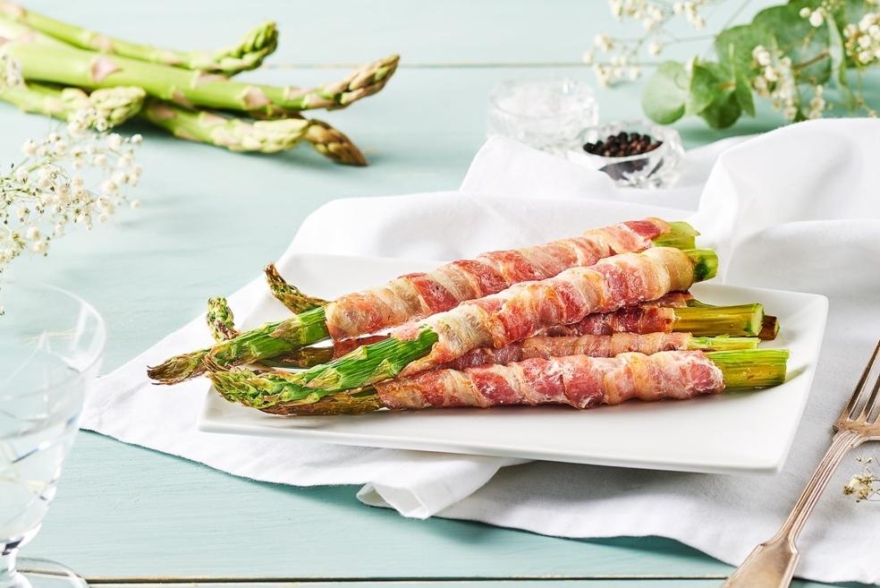 Asperges lardées