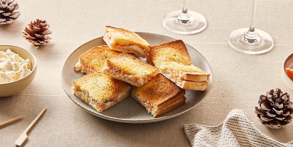 Mini croque-monsieur saumon, fromage frais, aneth