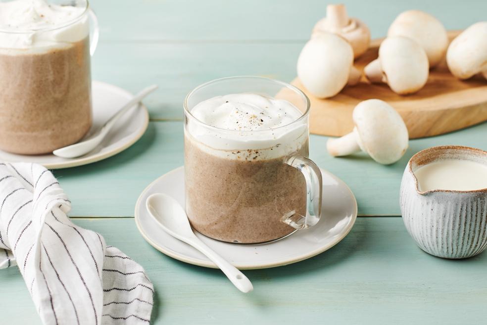 Trompe l'oeil cappuccino aux champignons