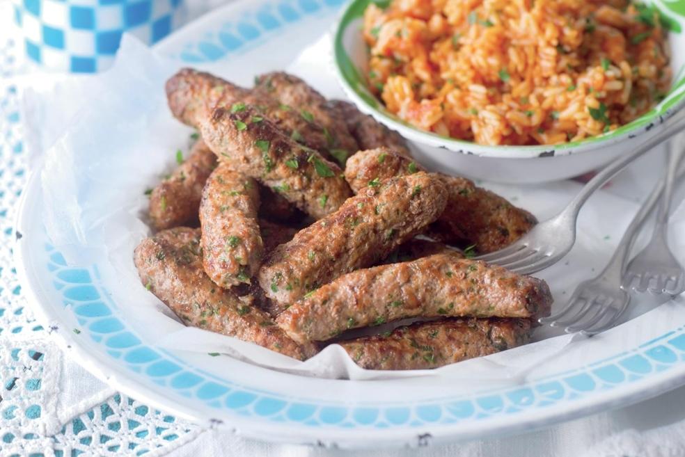 Cevapcici et riz à la tomate