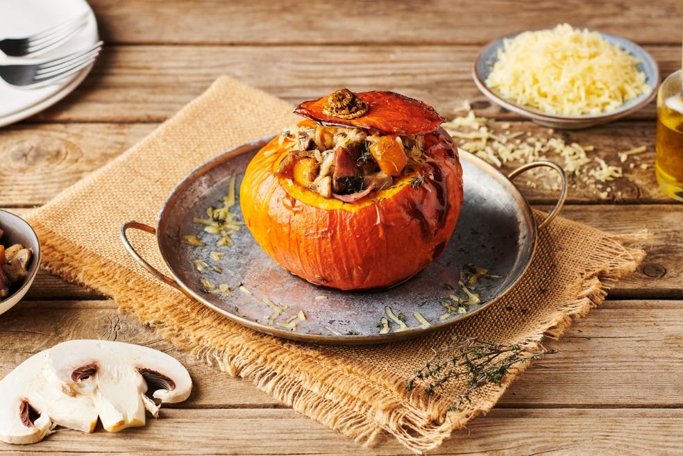 Potimarron farci au champignons, bacon et fromage