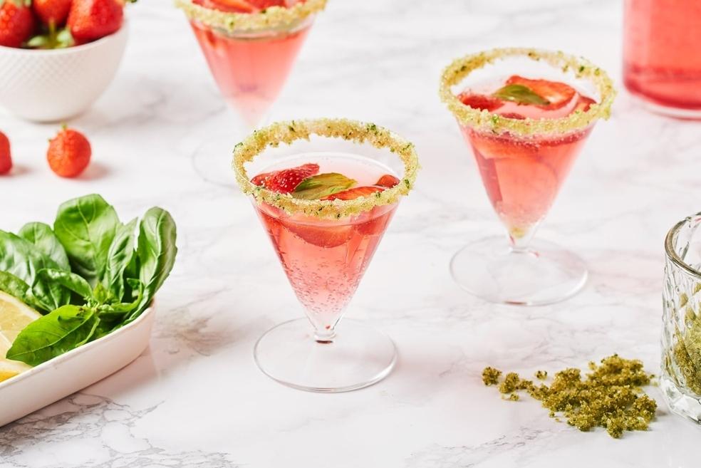 Cocktail citron fraise basilic