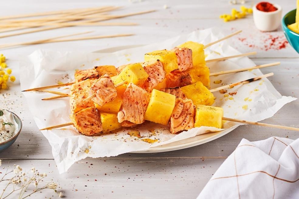Brochettes de saumon et d’ananas