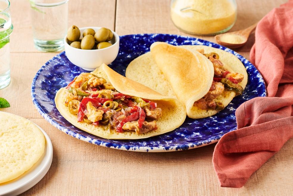 Baghrir farci au poulet, poivrons et olives