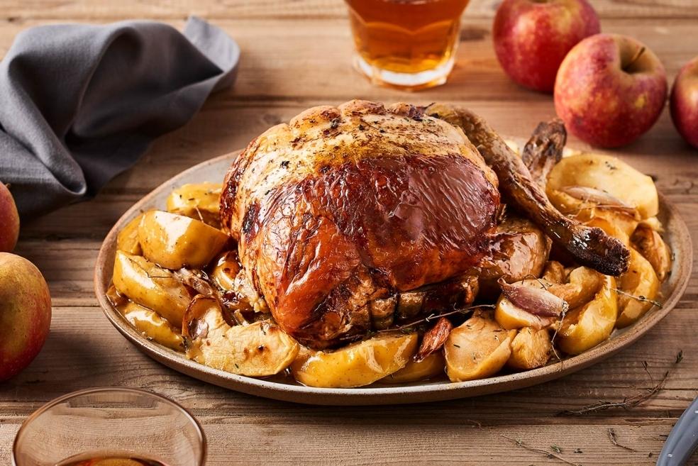 Pintade à la Normande et ses pommes rôties au four