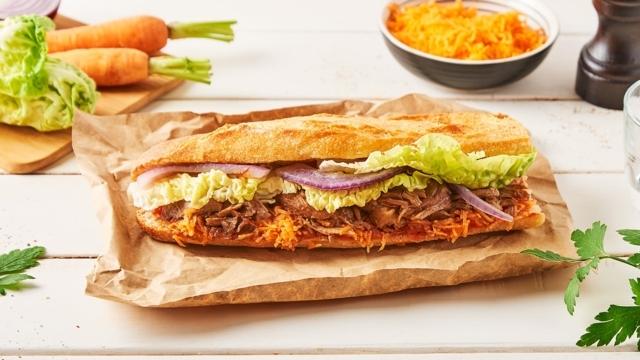 Sandwich à l’effiloché de jarret de porc