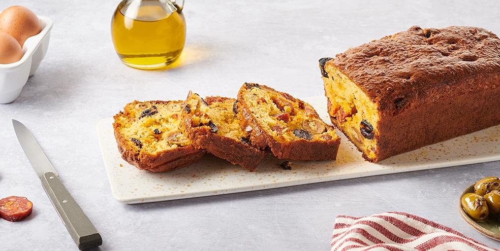 Cake au chorizo et aux olives