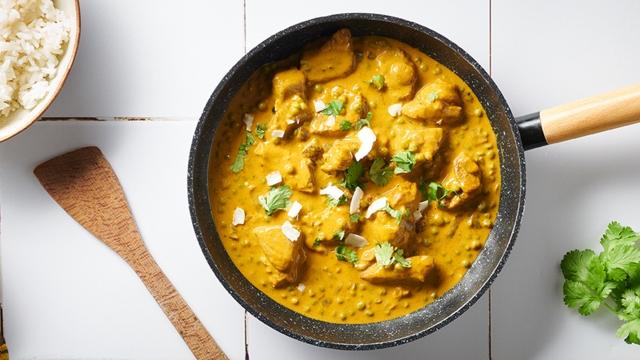 Curry d'agneau aux petits pois et lait de coco