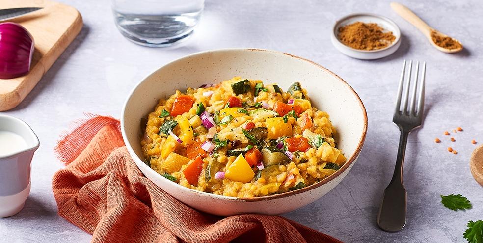 Lentilles corail aux légumes d'été et au curry