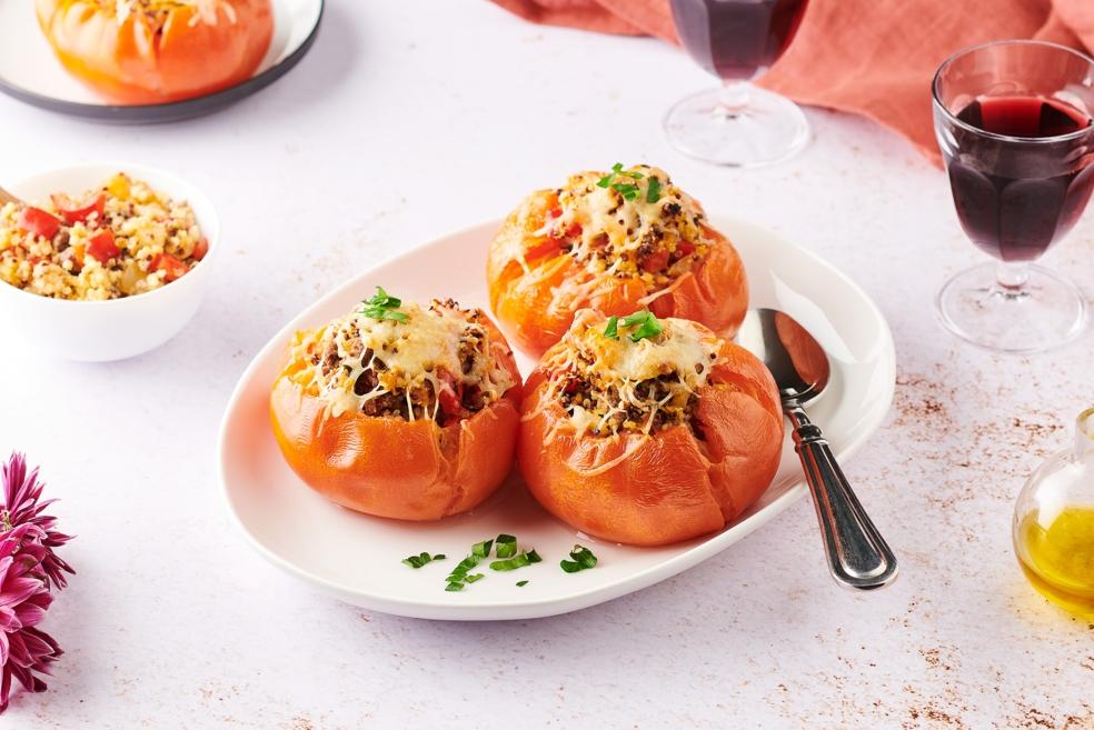 Tomates farcies au bœuf et quinoa