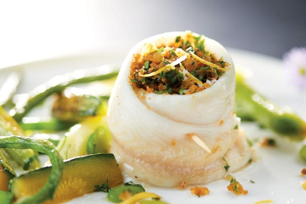 Filets de limande en paupiette et poêlée de légumes verts