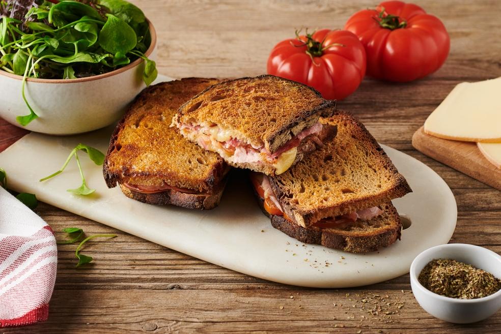 Croque-Monsieur au fromage à raclette