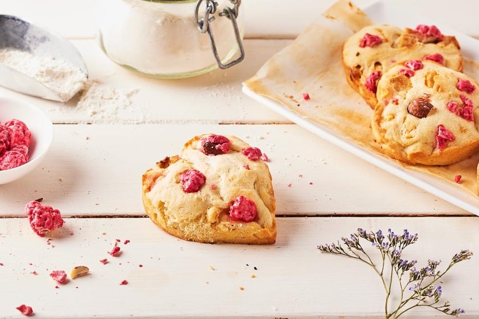 Cookies aux pralines roses et au chocolat blanc