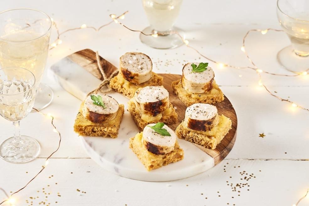 Toasts de pain d'épices au boudin blanc et compotée de pommes