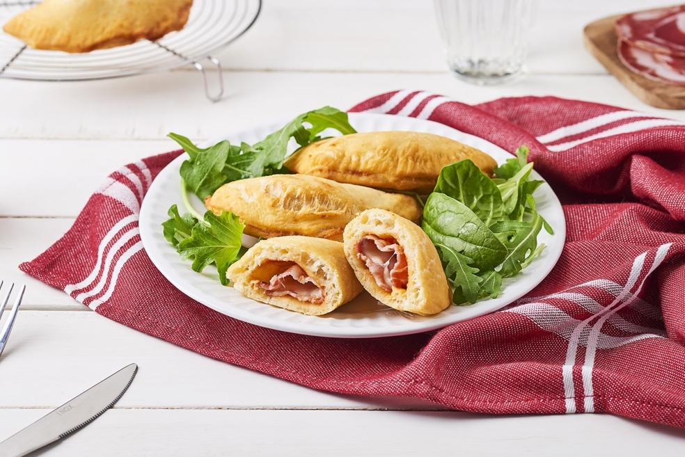 Panzerotti à la pancetta et mozzarella