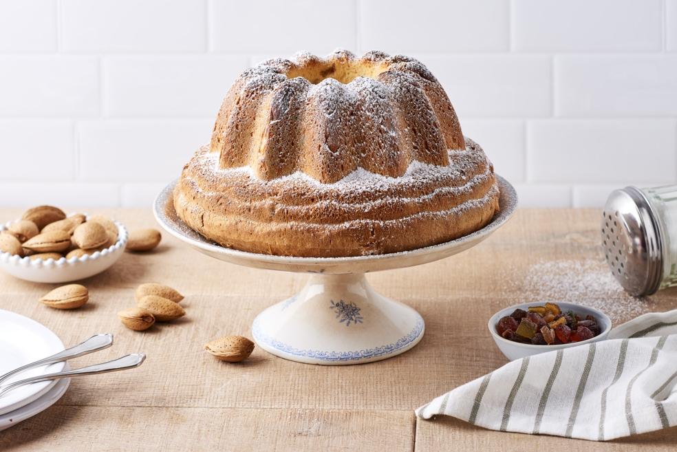 Kouglof sucré aux fruits secs