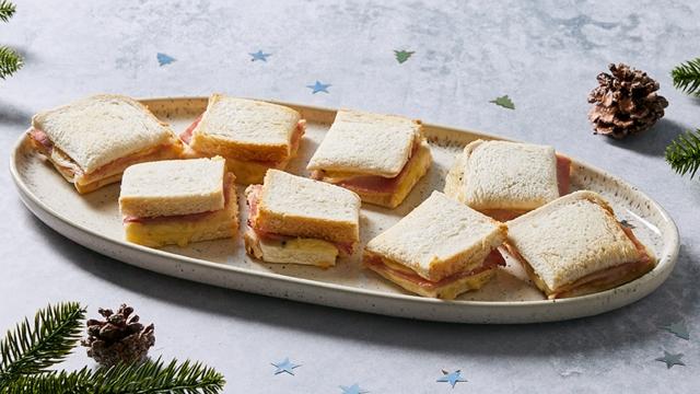 Mini croque-monsieur au jambon et à la truffe