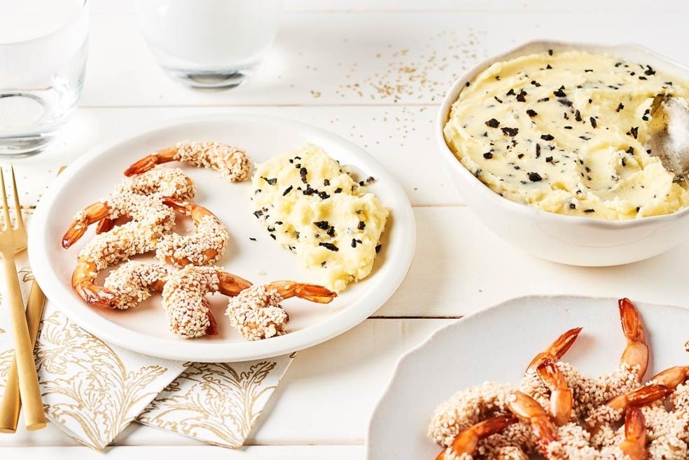 Gambas en croûte de sésame et purée de pommes de terre à la truffe