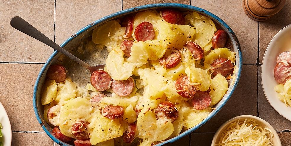 Gratin de pommes de terre aux saucisses