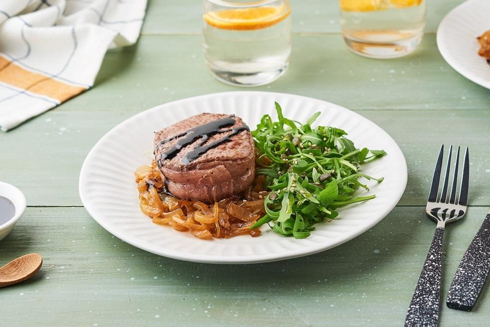 Tournedos au sirop balsamique et ses oignons caramélisés