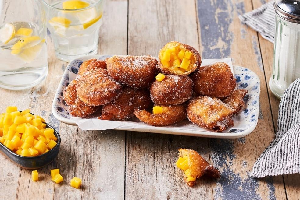 Suspiro de monja au tartare de mangue