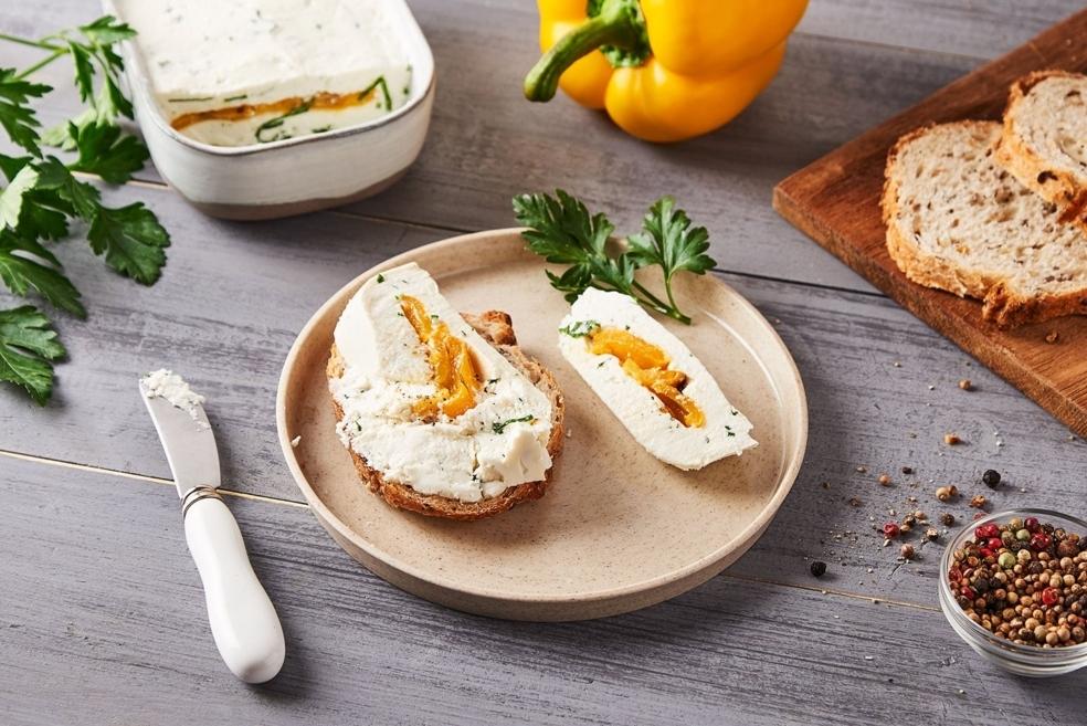 Terrine de chèvre et poivrons jaunes