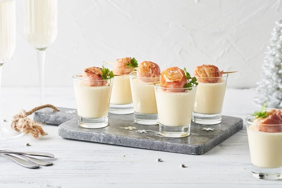 Roulé de saint-jacques au bacon et mousse de Champagne